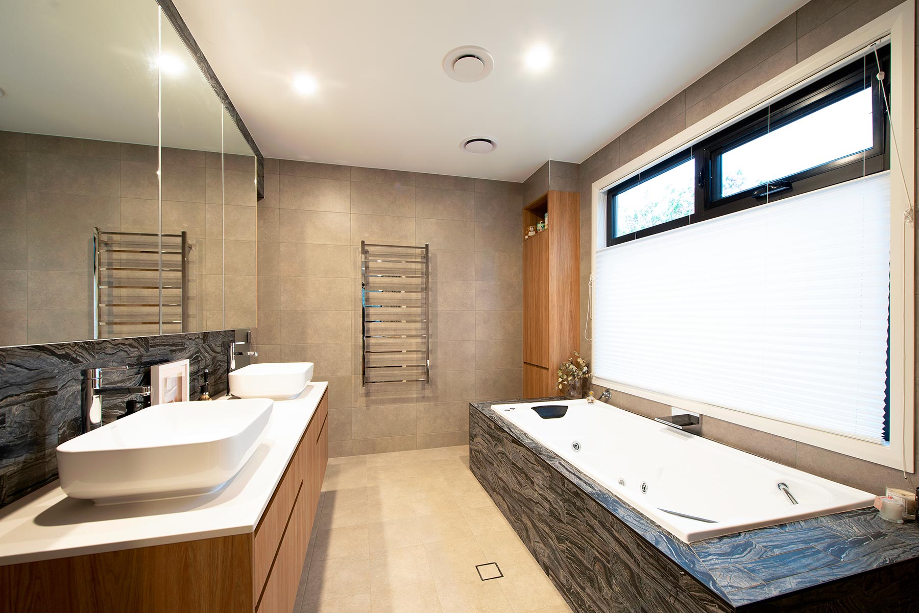 Graceful Griffith home gallery image