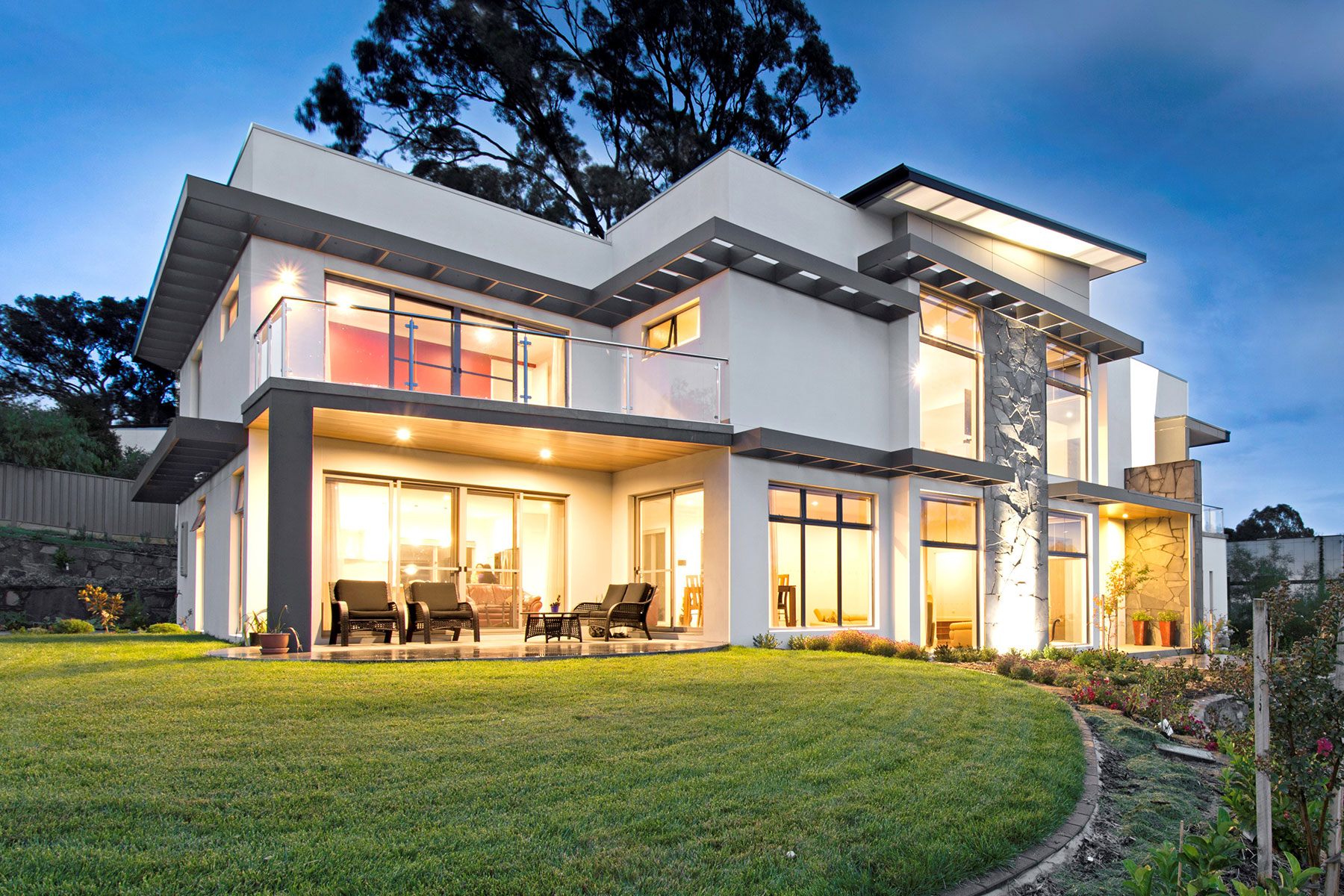 Glittering entertainer gallery image